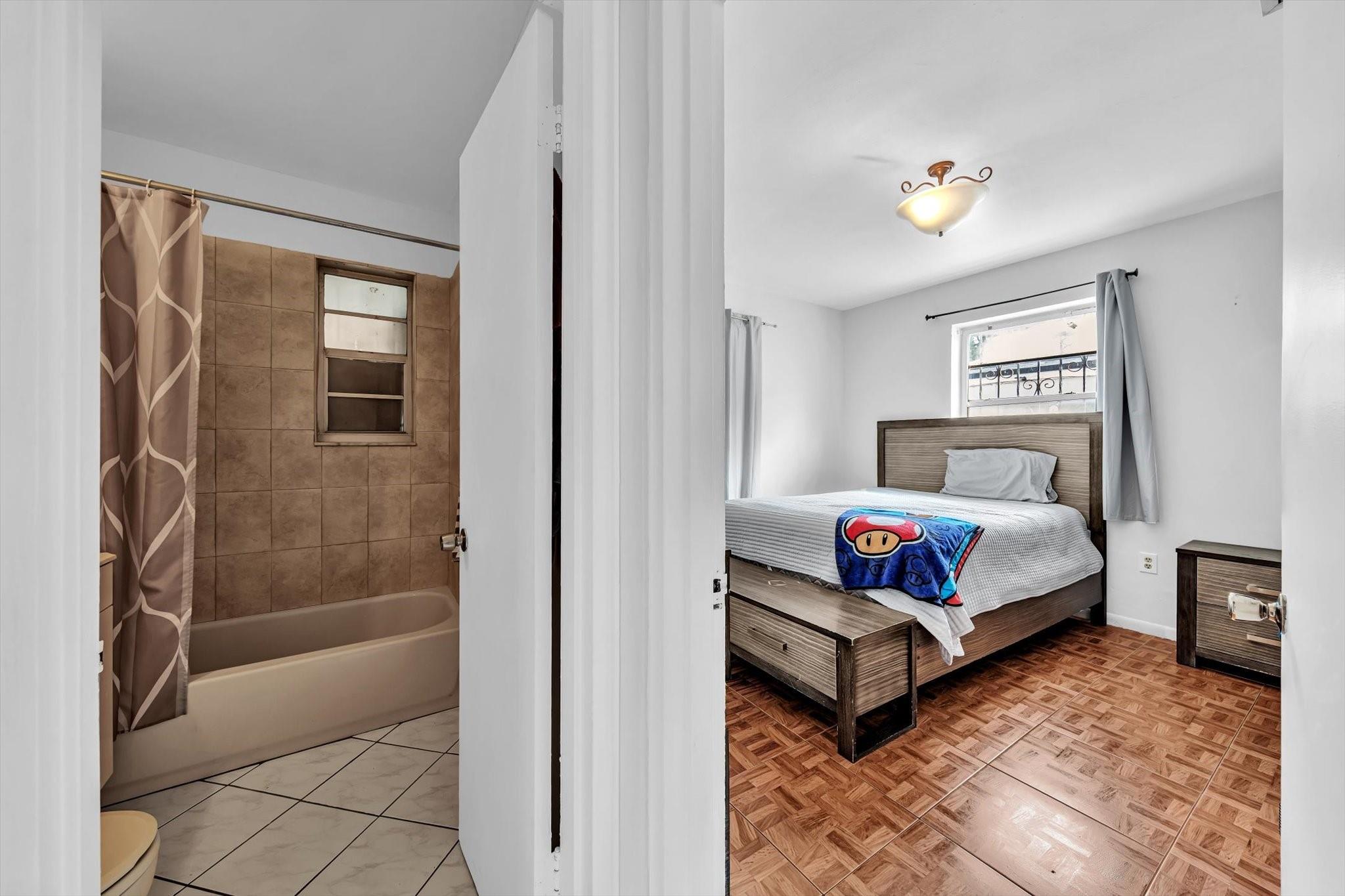 Broadmoor Manor - Residential