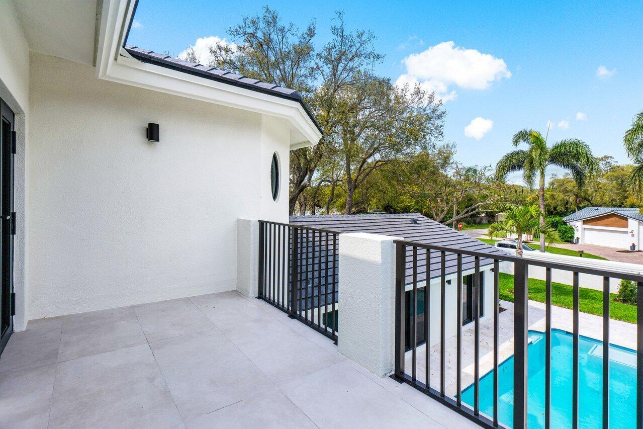 PALM BEACH FARMS CO 10 - Residential