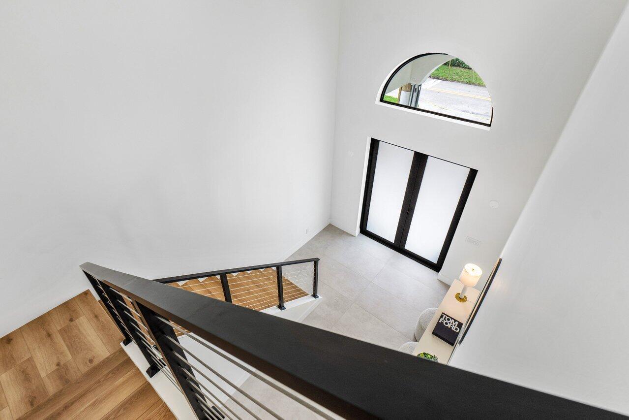 PALM BEACH FARMS CO 10 - Residential