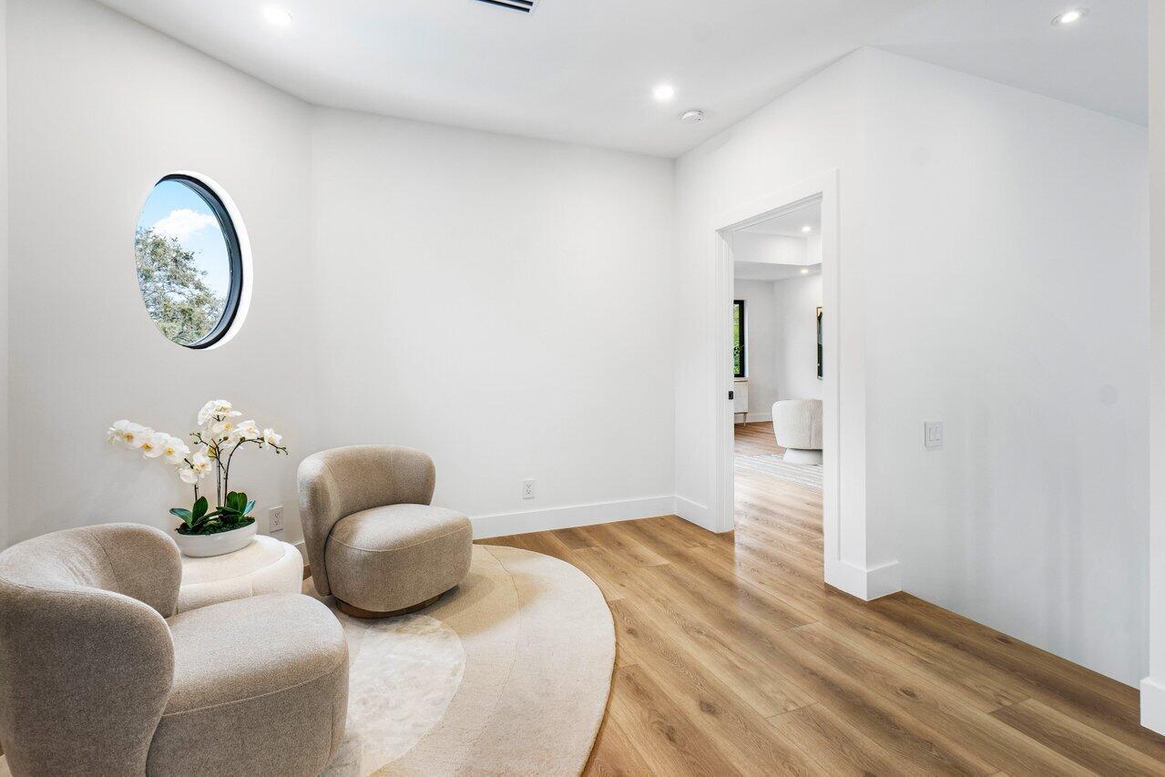 PALM BEACH FARMS CO 10 - Residential