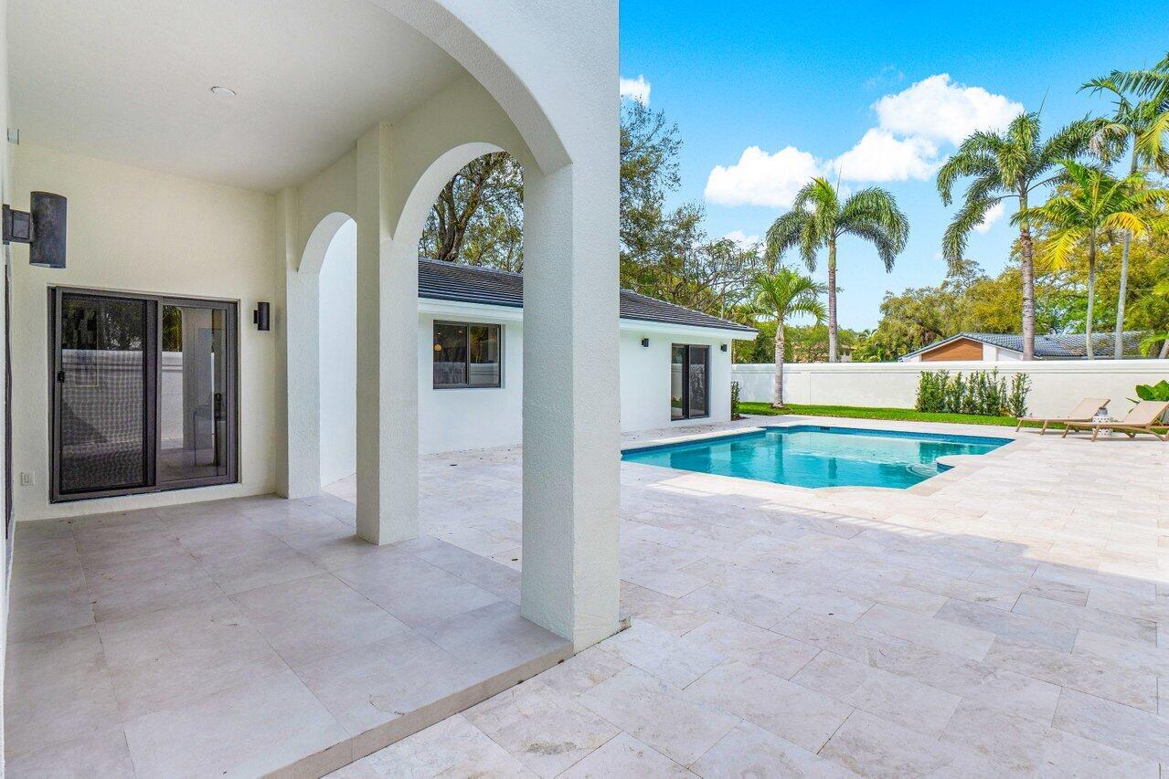 PALM BEACH FARMS CO 10 - Residential