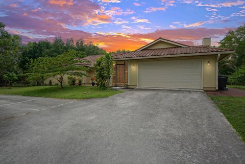 A home in Palm City