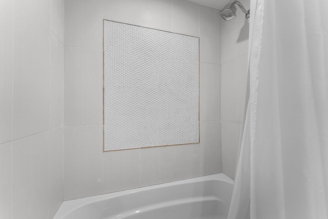 LAKES AT THE BLUFFS - Residential Lease