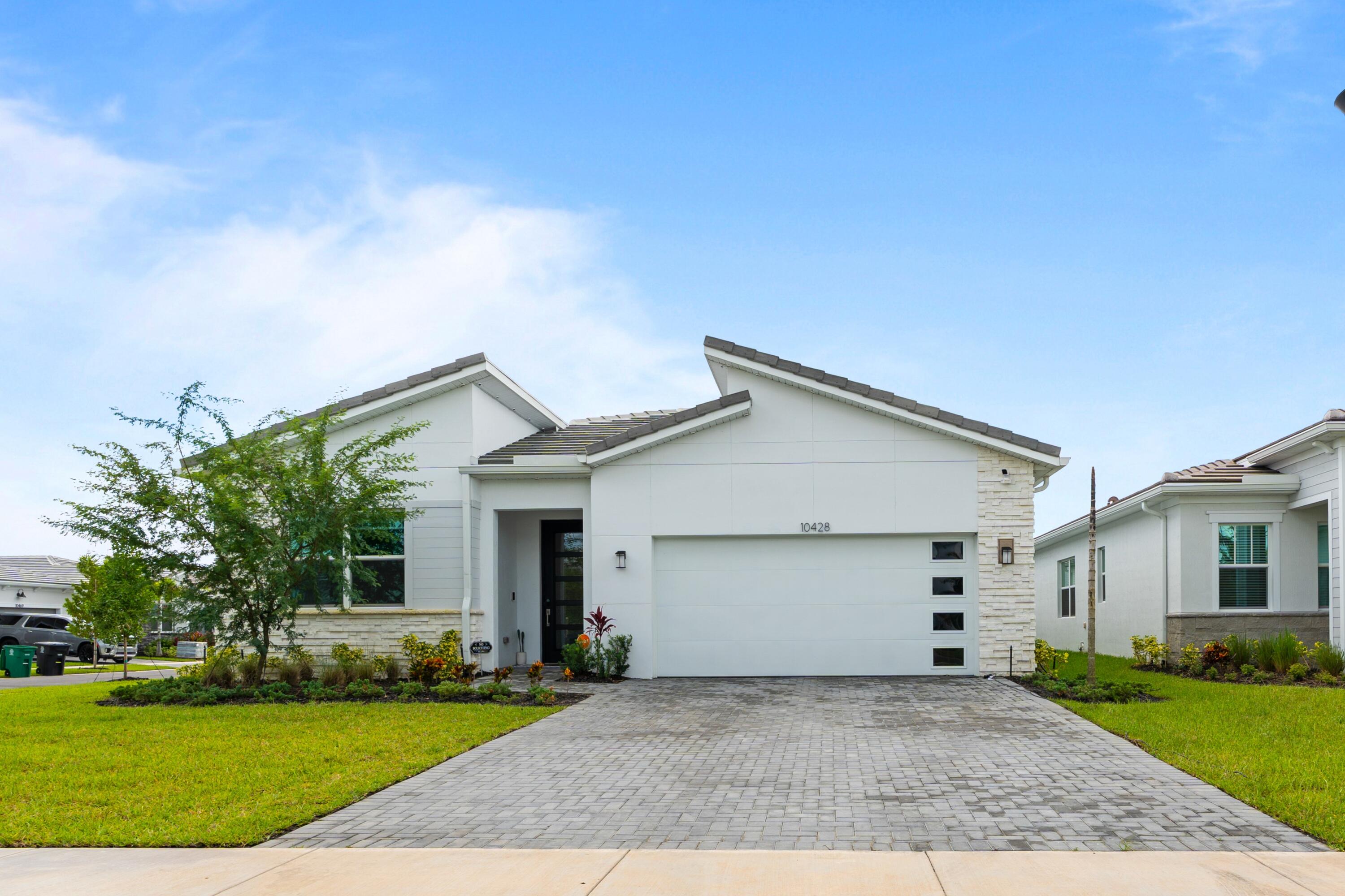 10428 SW Jadewood Court