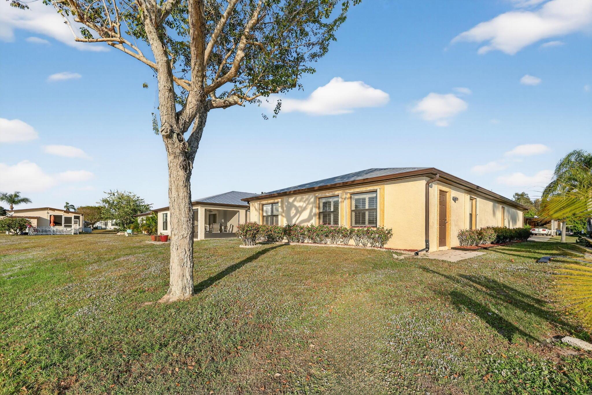 SPANISH LAKES COUNTRY CLU - Residential