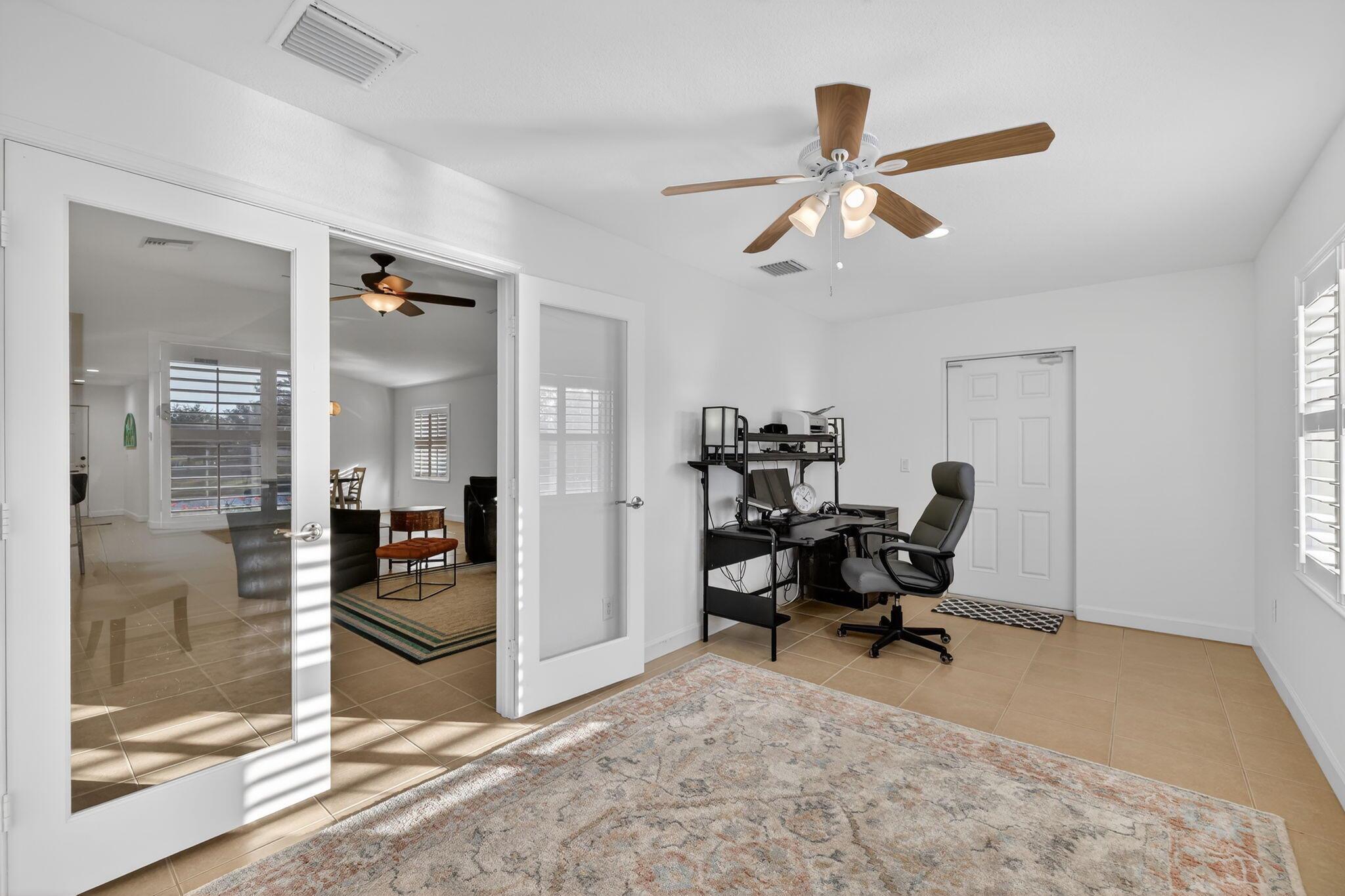 SPANISH LAKES COUNTRY CLU - Residential