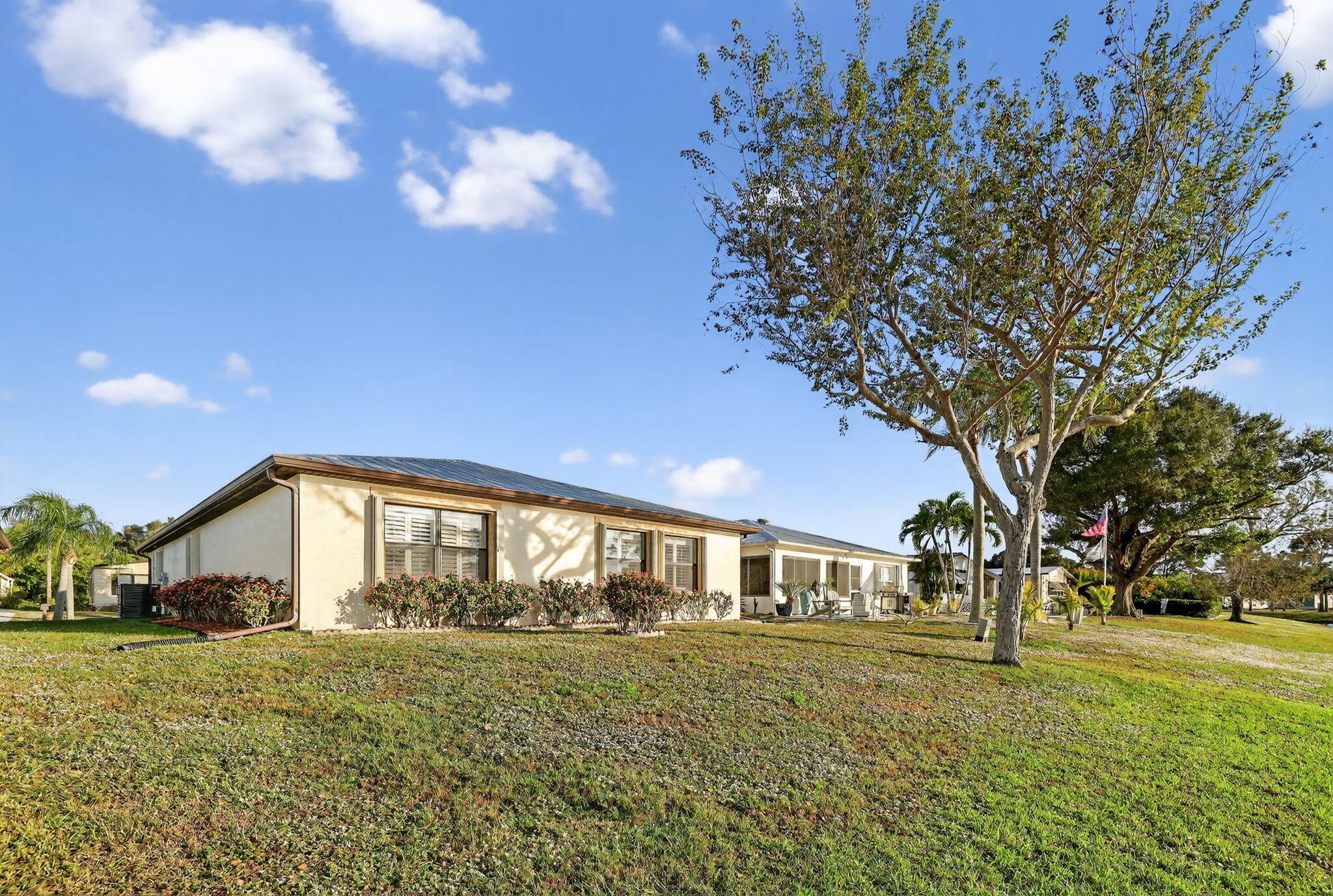 SPANISH LAKES COUNTRY CLU - Residential