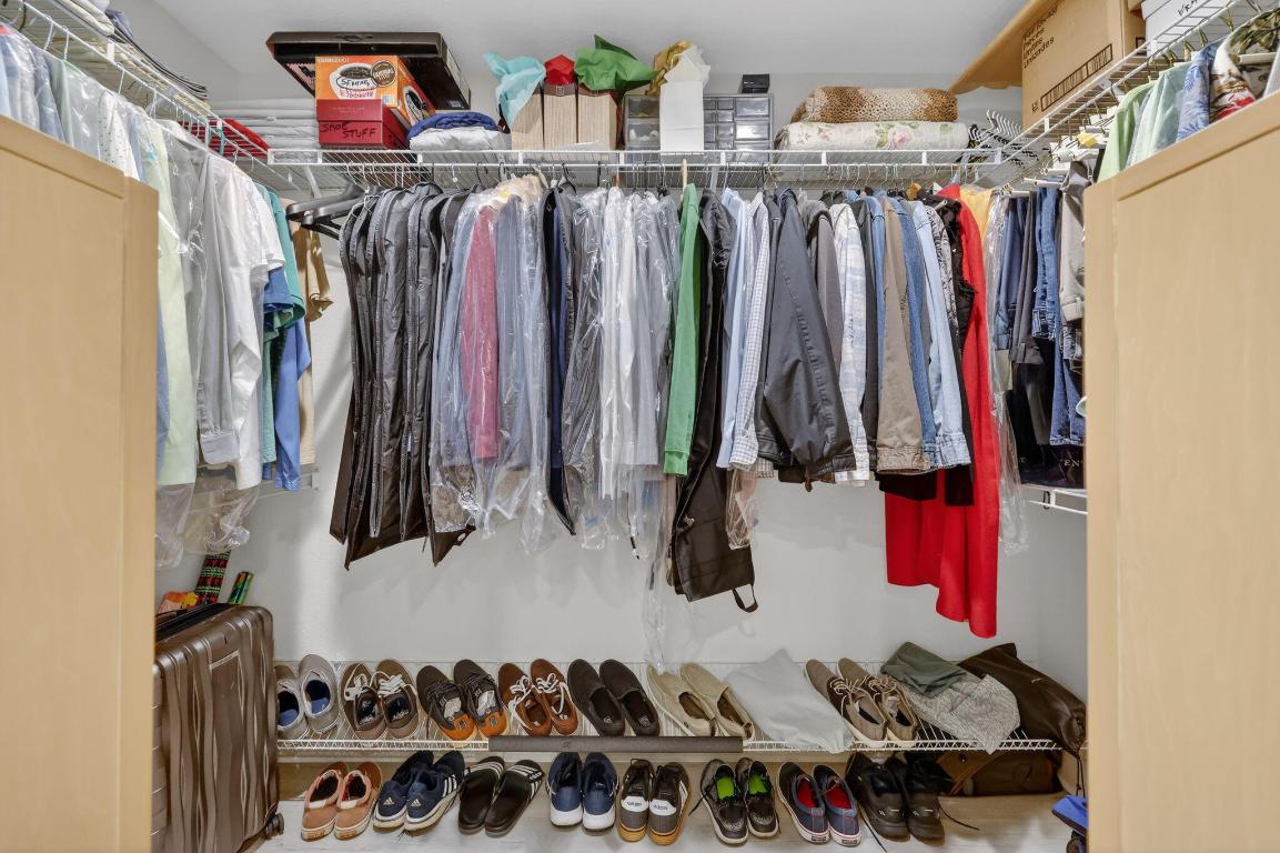 SPANISH LAKES COUNTRY CLUB VILLAGE LEASEHOLD ESTAT - Residential