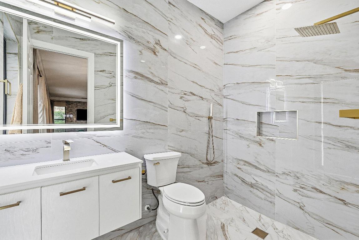 WOODSLANDING - Residential