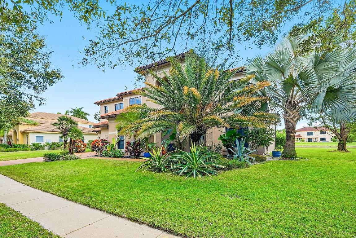 WOODSLANDING - Residential