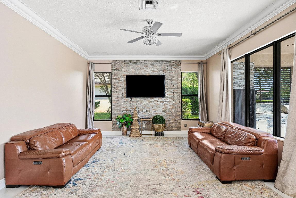 WOODSLANDING - Residential