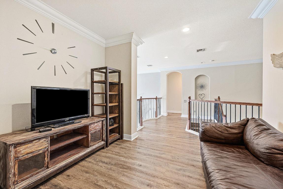 WOODSLANDING - Residential