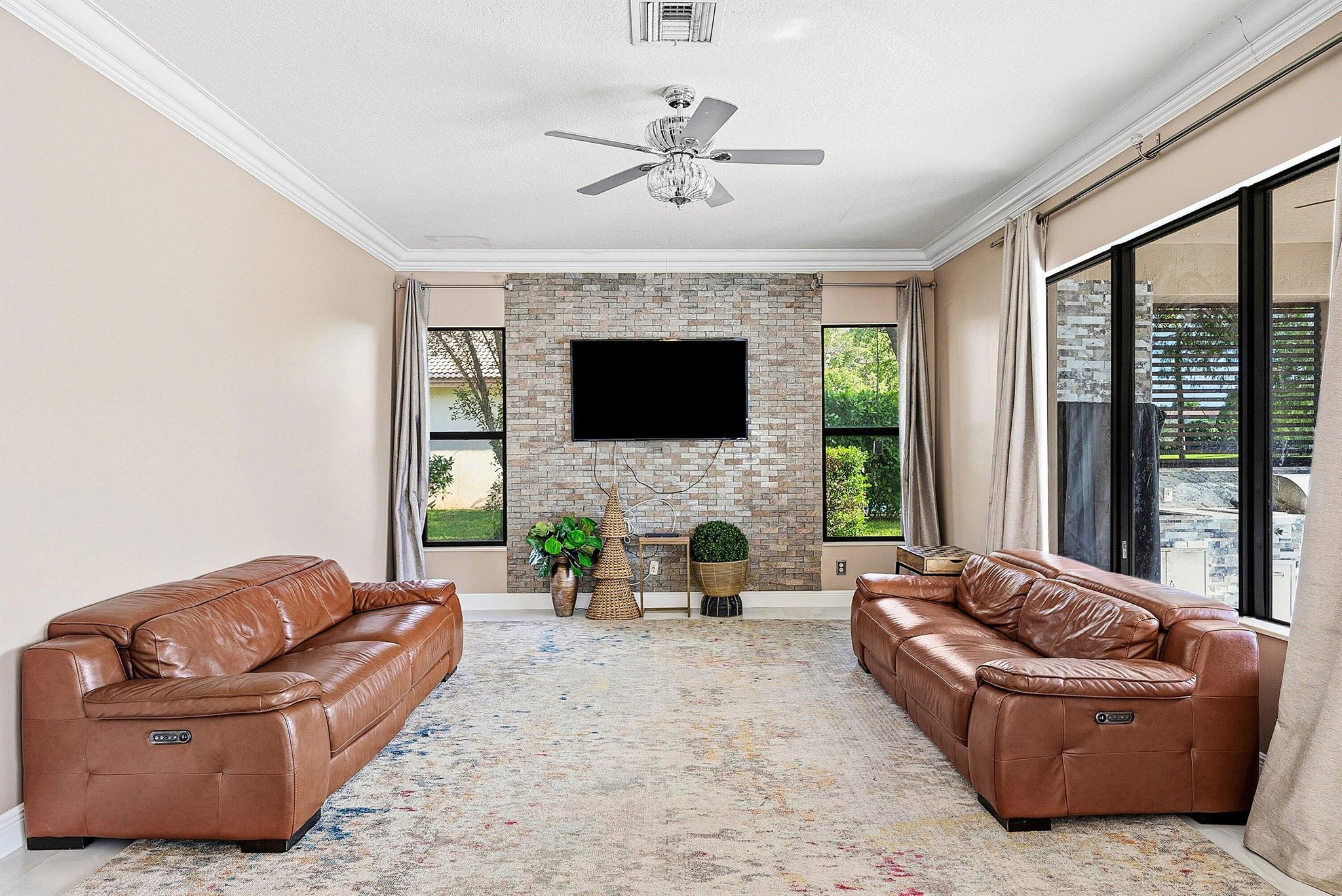 WOODSLANDING - Residential