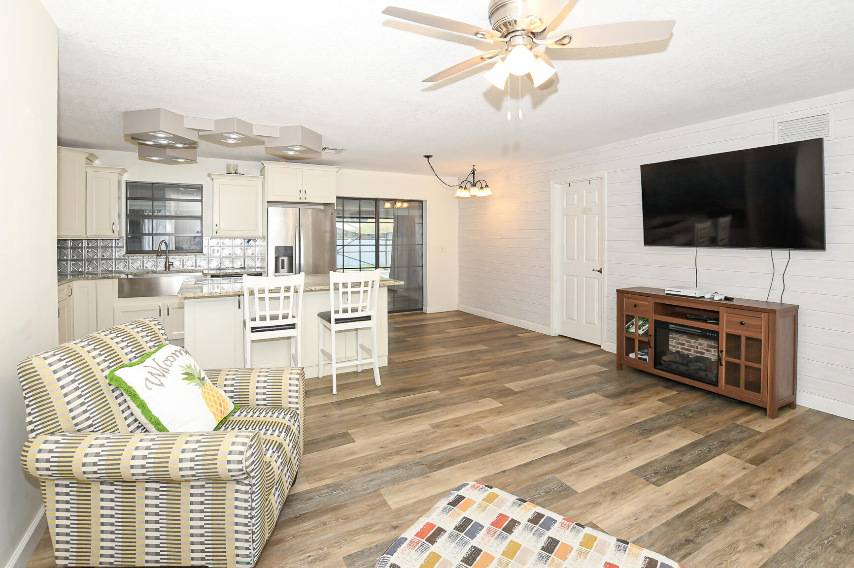 764 SE Evergreen Terrace, Port St Lucie, FL, 34983/$409,000 3 764 SE Evergreen Terrace