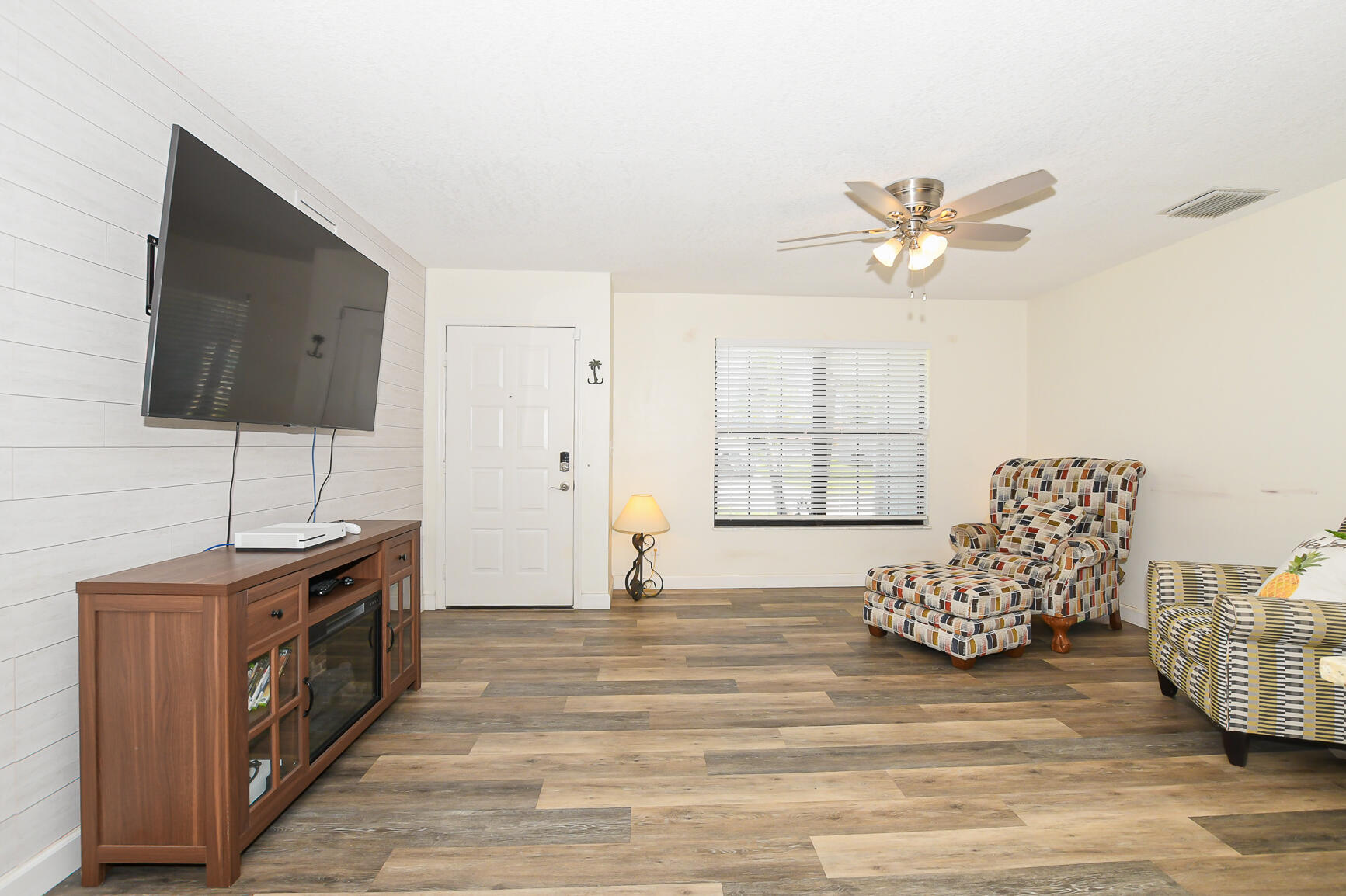 764 SE Evergreen Terrace, Port St Lucie, FL, 34983/$409,000 4 764 SE Evergreen Terrace