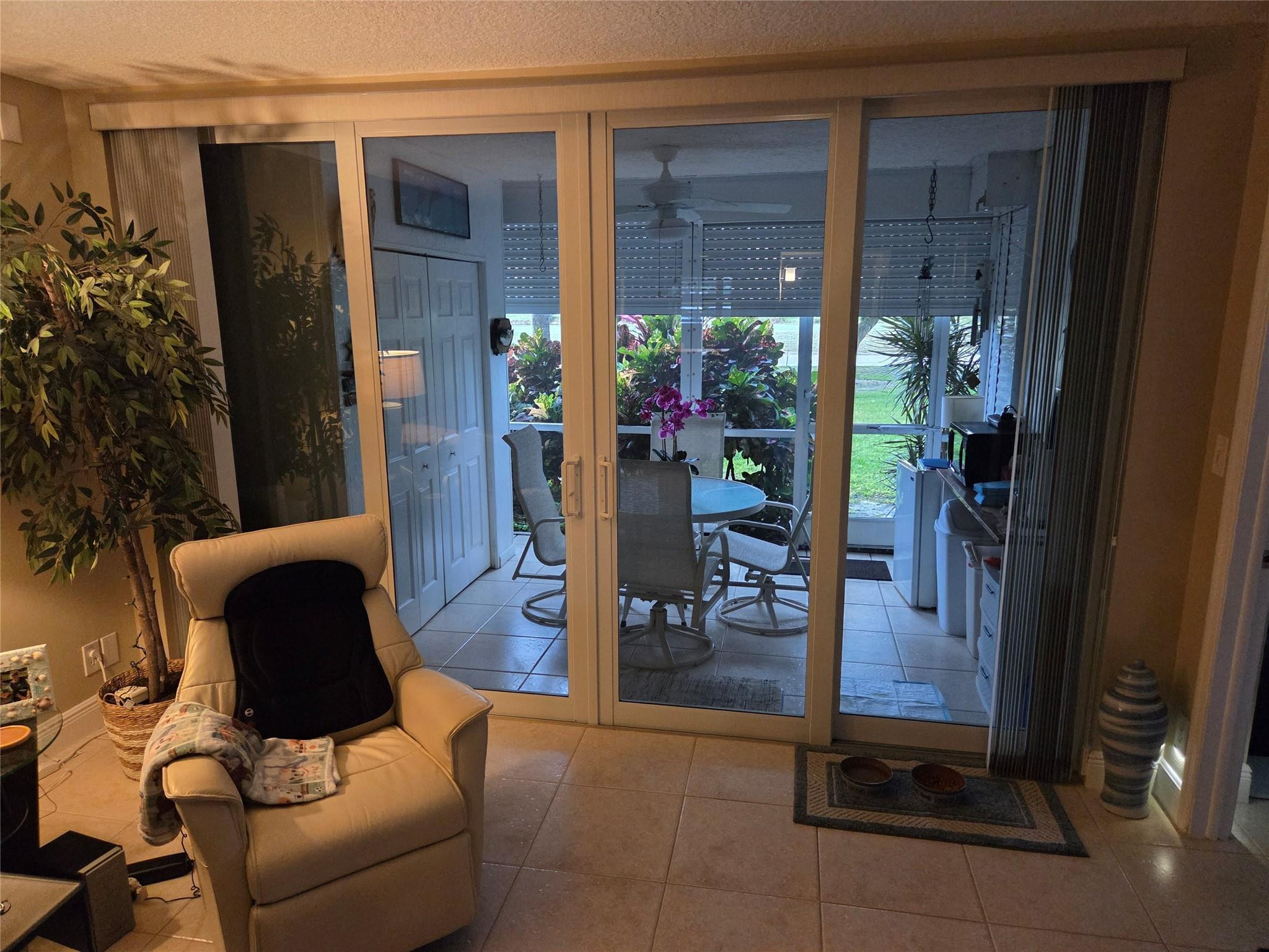 Sabal Palm - Residential