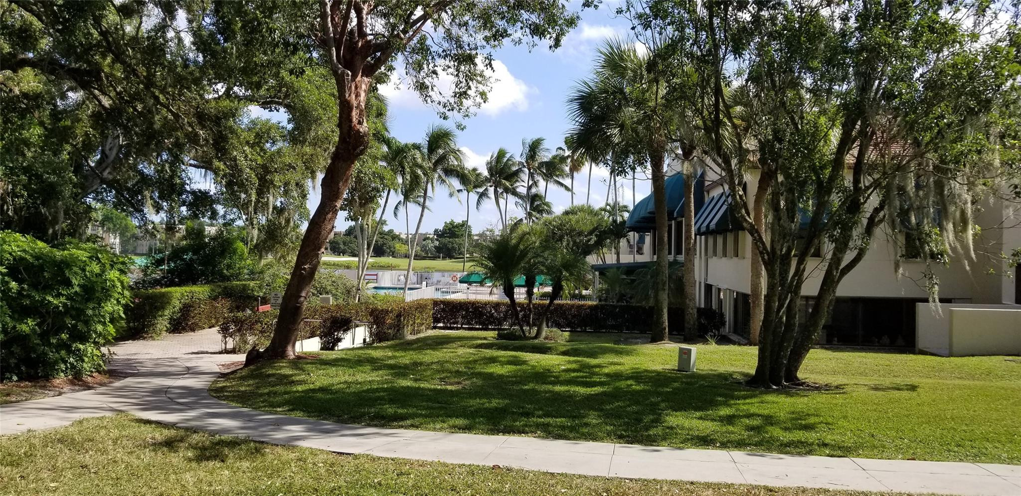 Sabal Palm - Residential