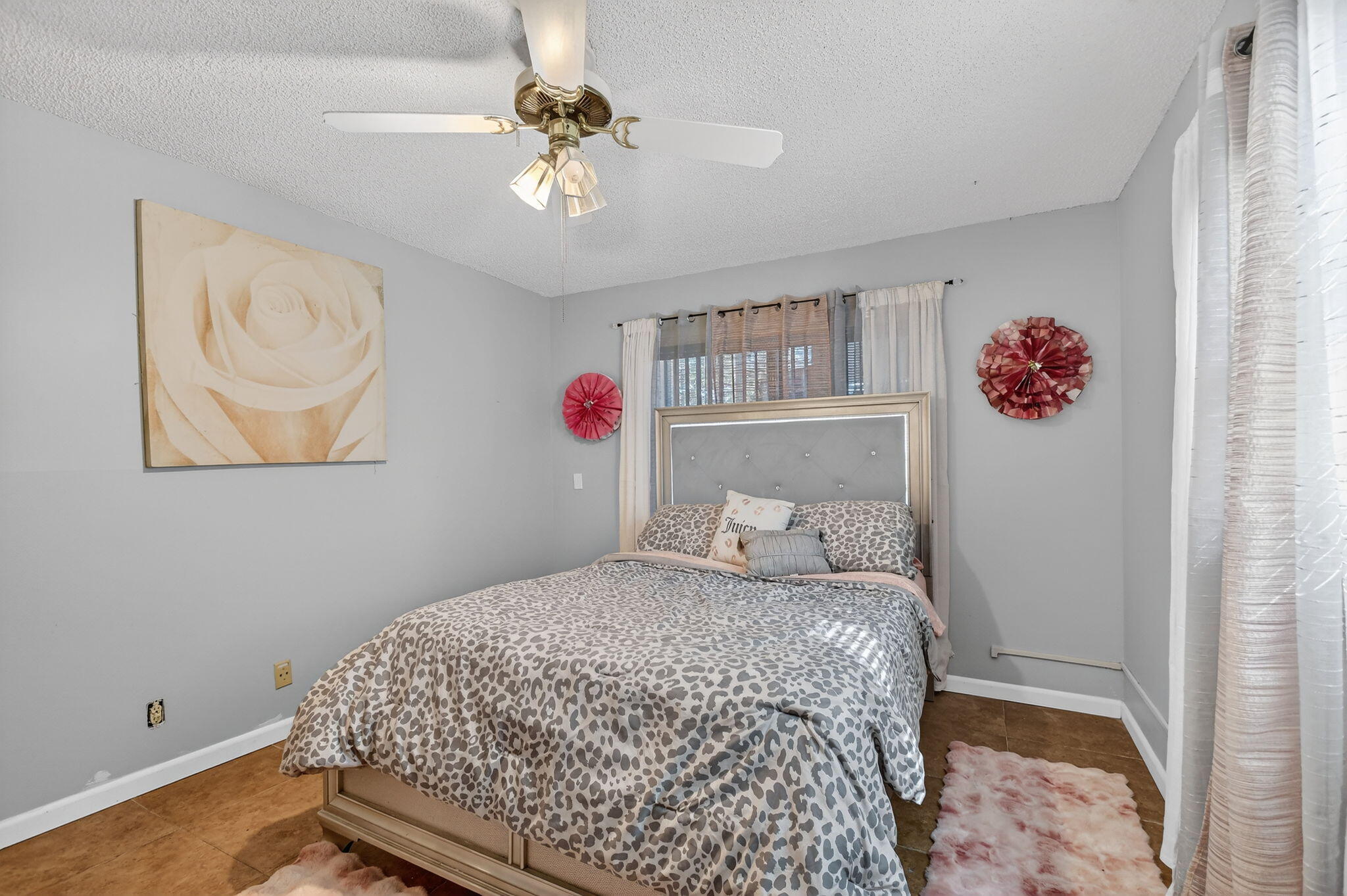 KINGS POINT BURGUNDY CONDOS - Residential