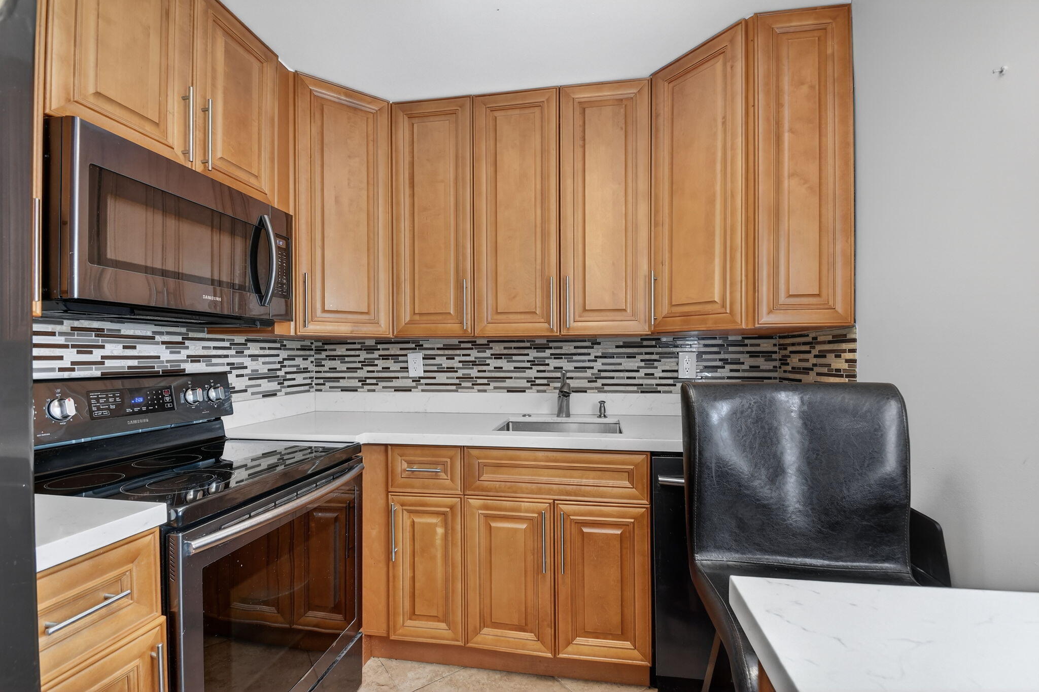 KINGS POINT BURGUNDY CONDOS - Residential