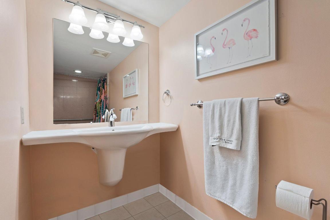 RIVERDALE YACHT CLUB ESTATES UNIT 2 - Residential