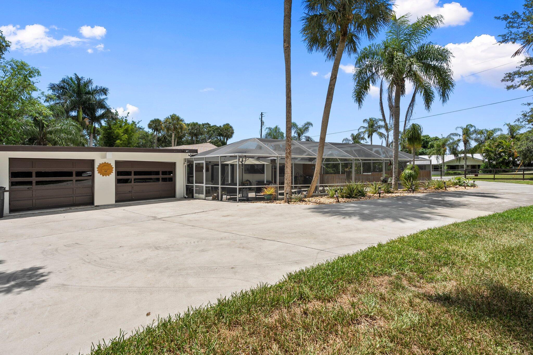RIVERDALE YACHT CLUB ESTA - Residential