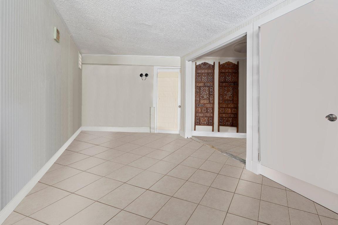 RIVERDALE YACHT CLUB ESTATES UNIT 2 - Residential