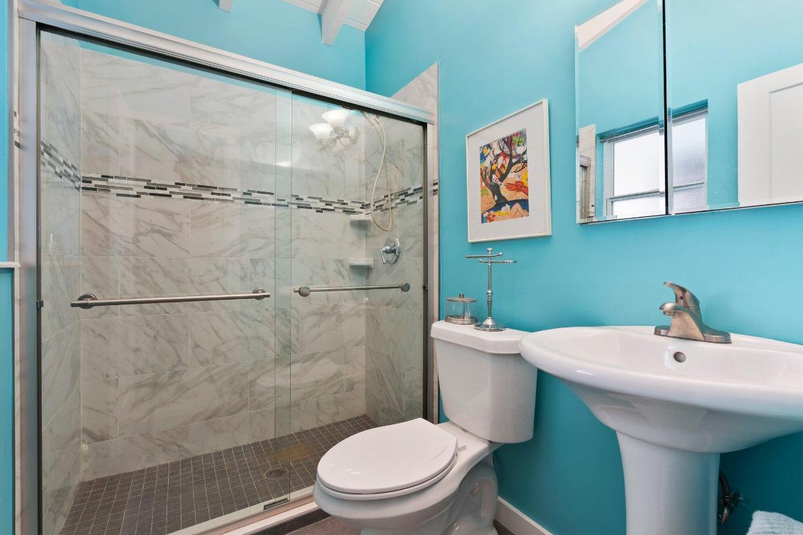 RIVERDALE YACHT CLUB ESTATES UNIT 2 - Residential