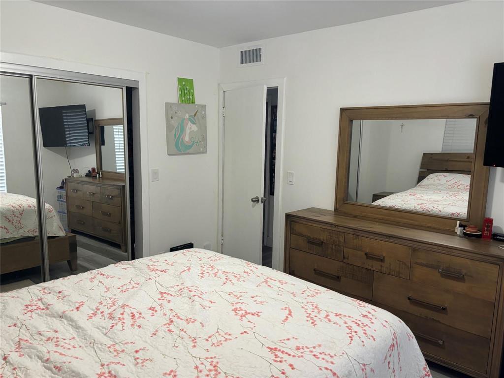 IMPERIAL POINT COLONNADES CONDO - Residential