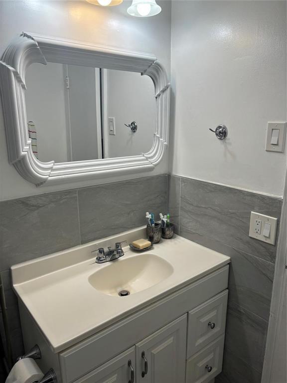 2171 NE 66th Street Unit 802