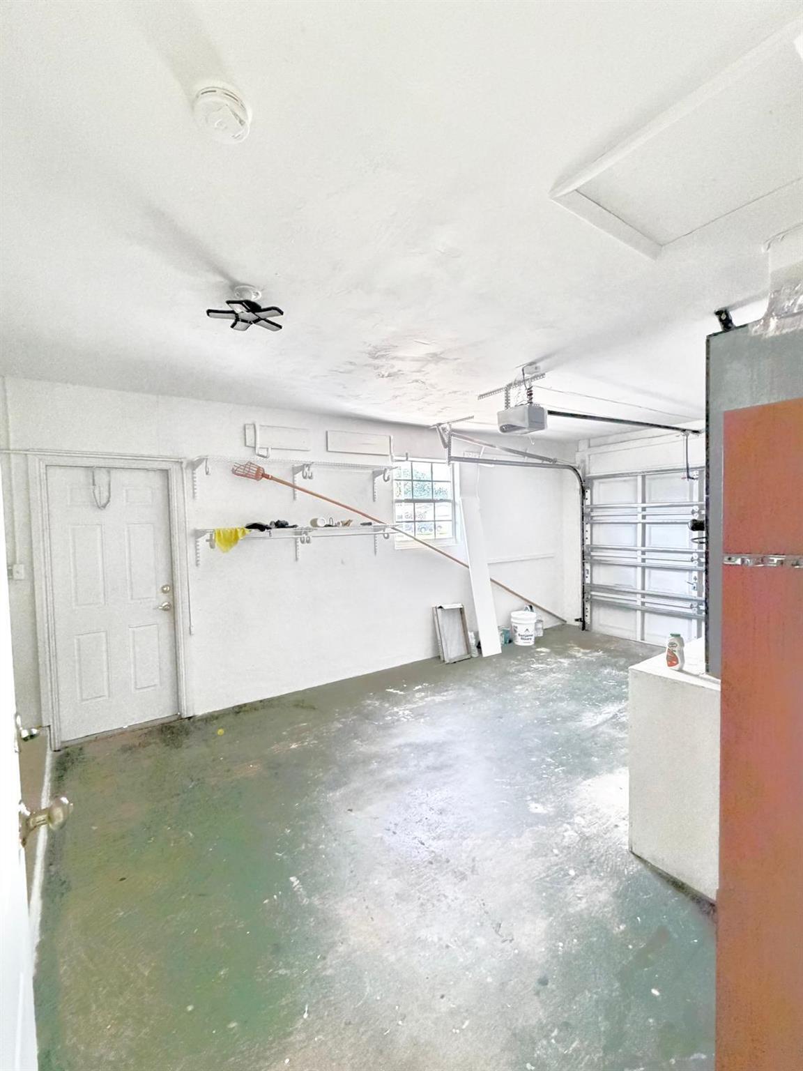 BAHAMA HEIGHTS 5 - Residential Lease