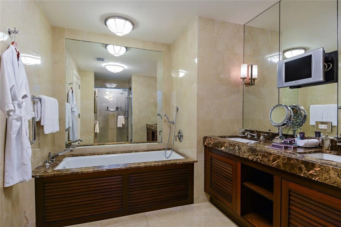 Ritz-Carlton - Residential