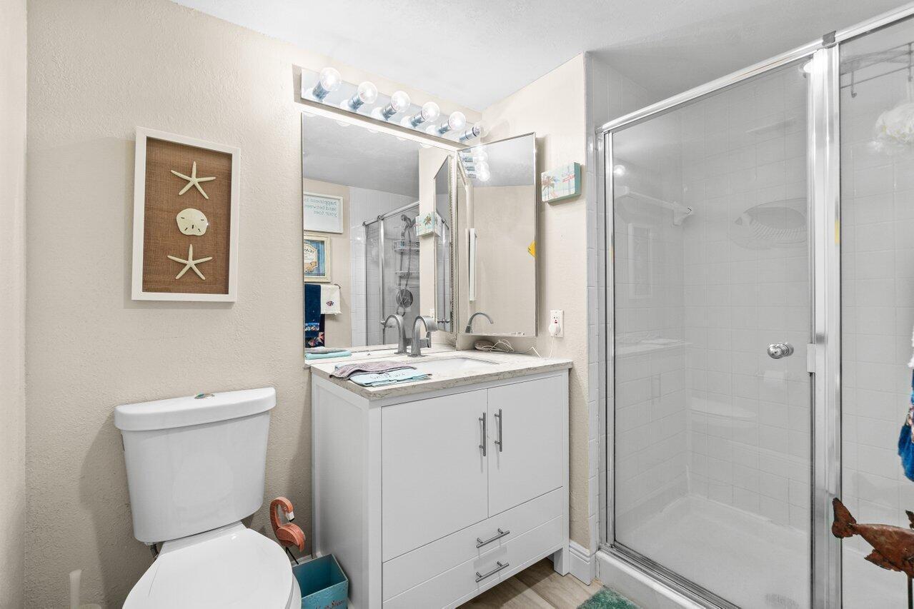 STRATFORD AT HUNTERS RUN CONDO - Residential