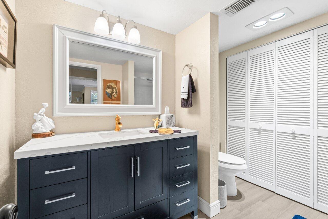 STRATFORD AT HUNTERS RUN CONDO - Residential