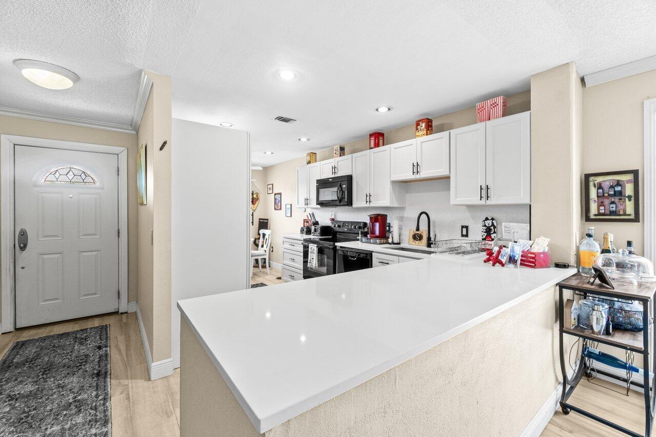 STRATFORD AT HUNTERS RUN CONDO - Residential