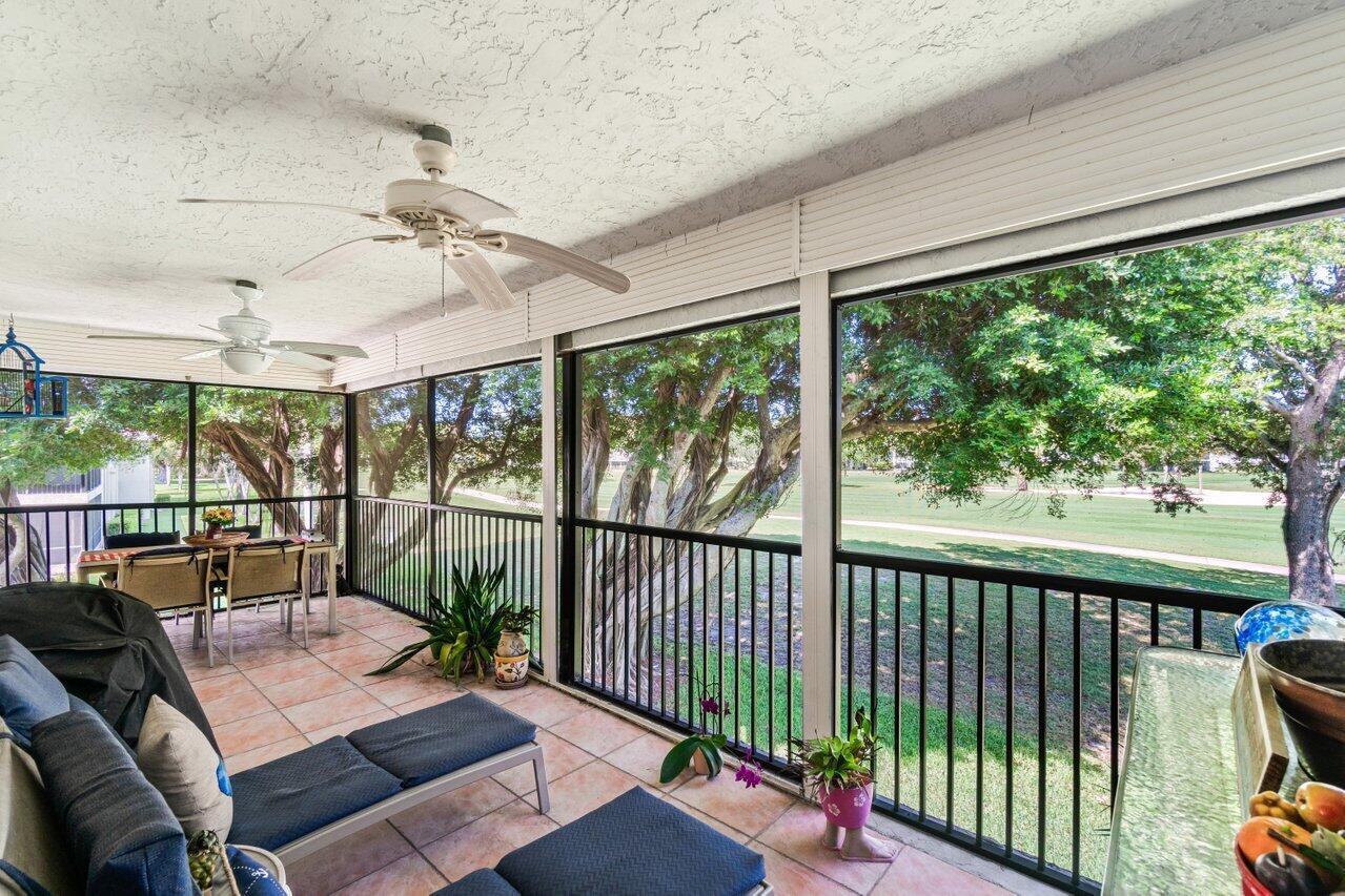 STRATFORD AT HUNTERS RUN CONDO - Residential