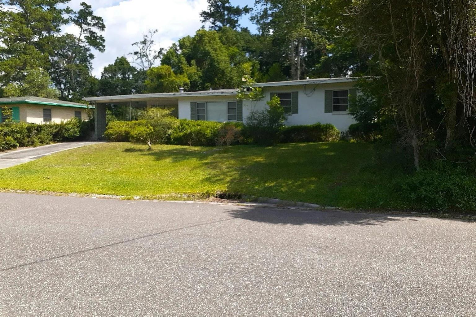 4425 Roth Dr