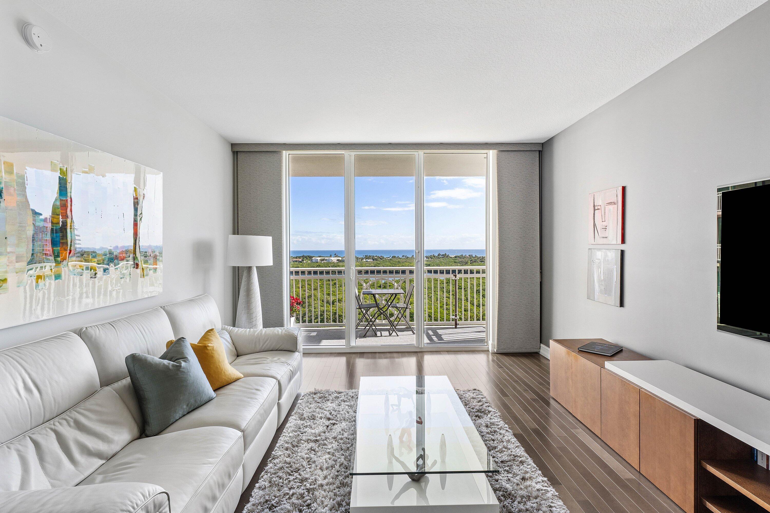 View photos, virtual tours, details... 450 N Federal Highway 1107