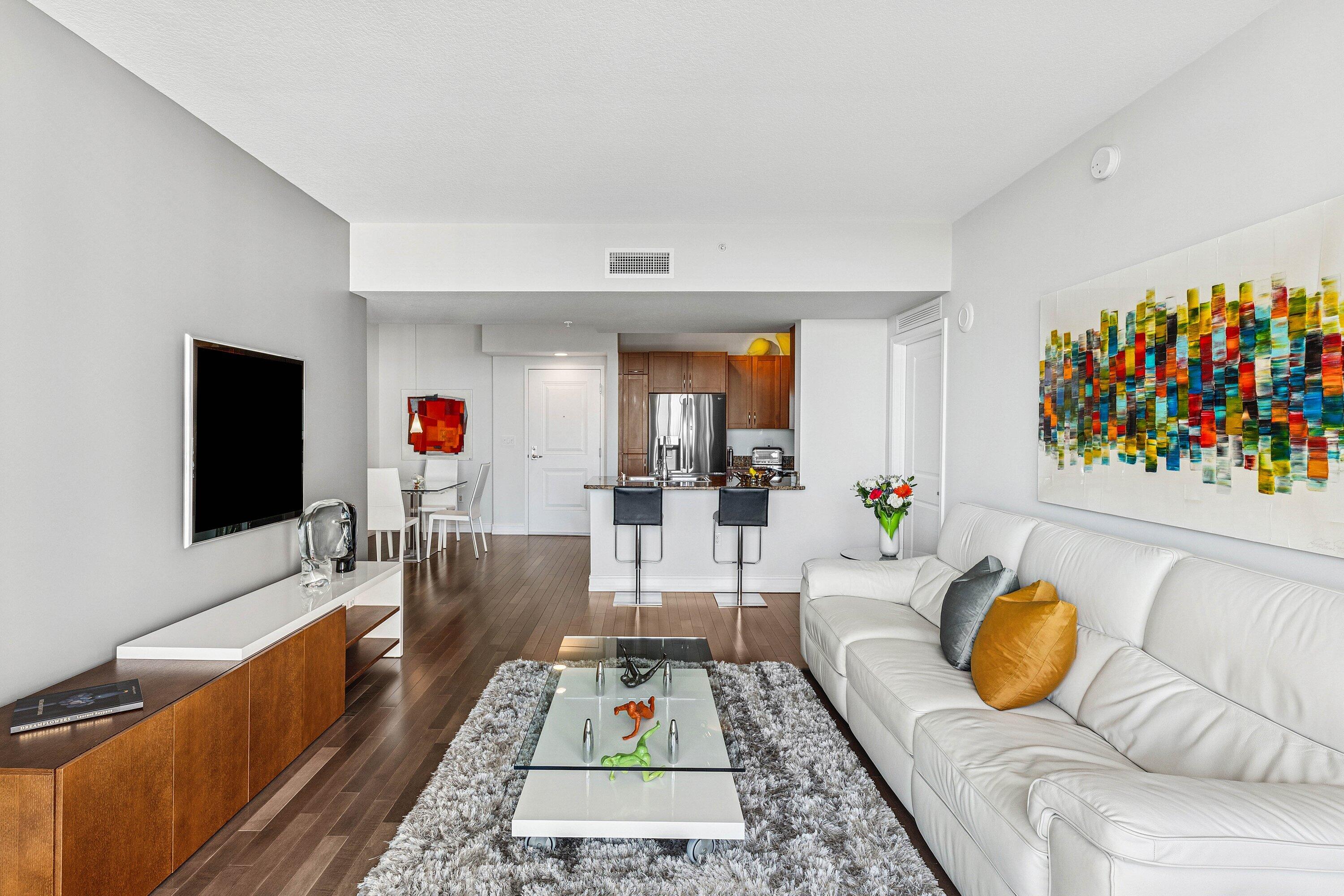 View photos, virtual tours, details... 450 N Federal Highway 1107