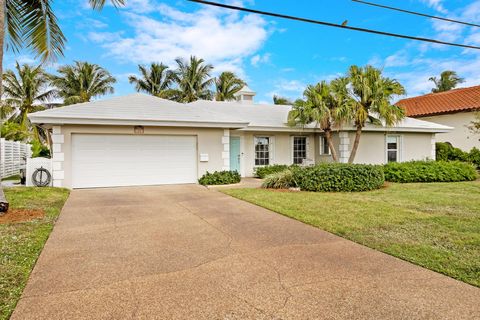 A home in Deerfield Beach