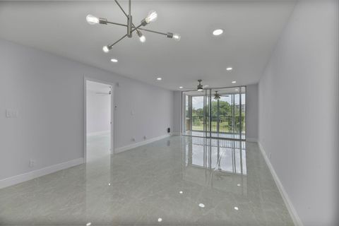 2901 S Palm Aire Dr 306 Pompano Beach FL 33069