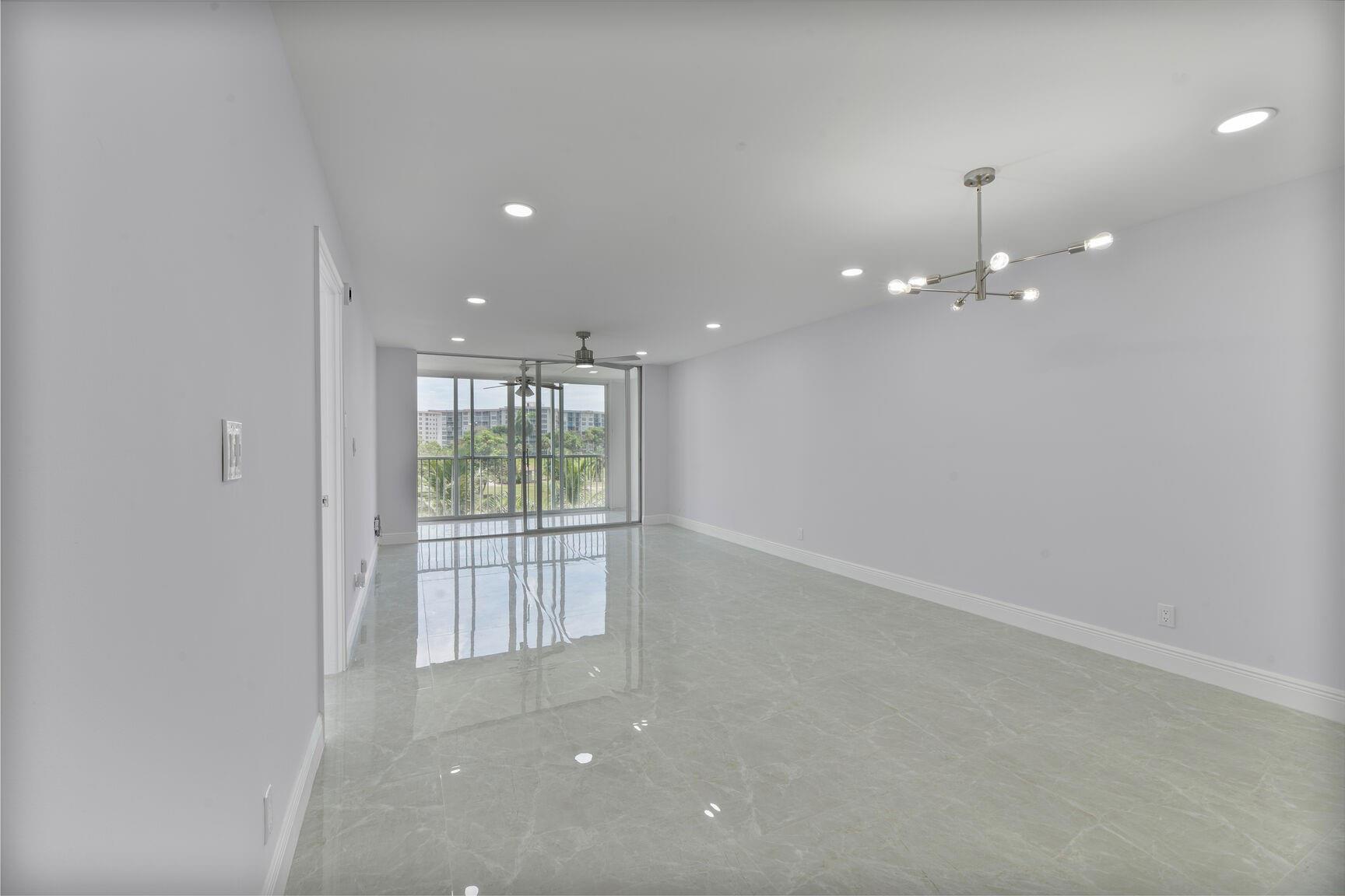 2901 S Palm Aire Dr 306