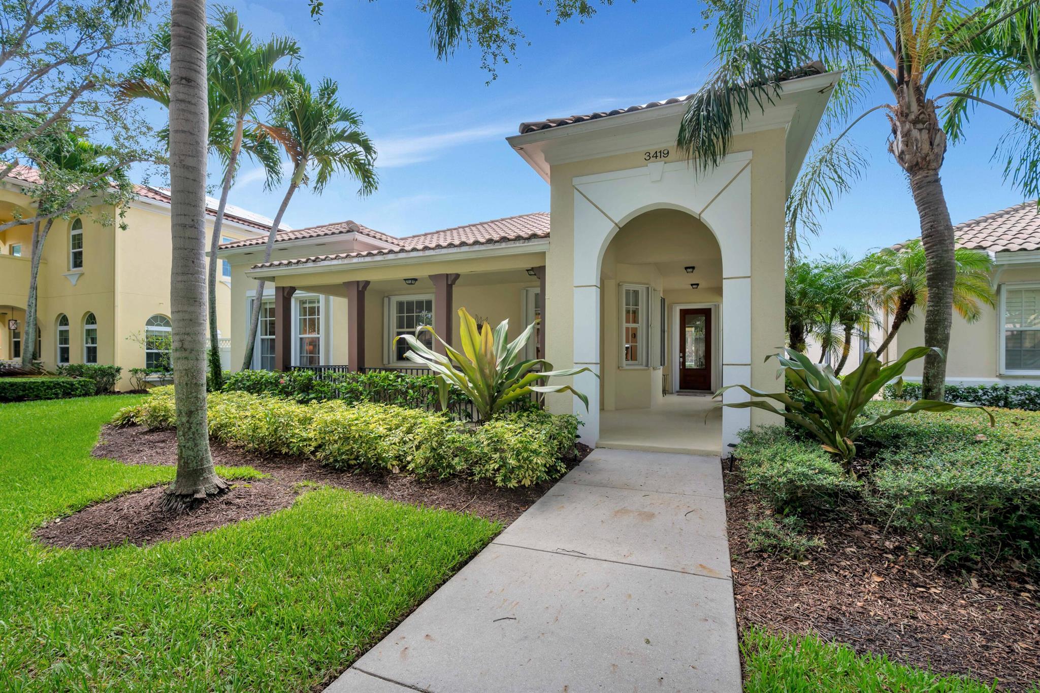 3419 Greenway Drive