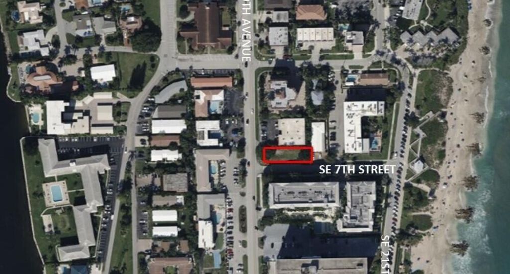 Photo of 2011 SE 7th Street, Deerfield Beach, FL 33441 (MLS # R10995340)