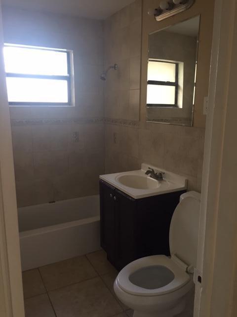 ROOSEVELT ESTATES - Residential Lease