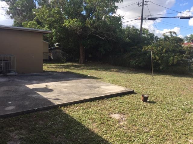 ROOSEVELT ESTATES - Residential Lease