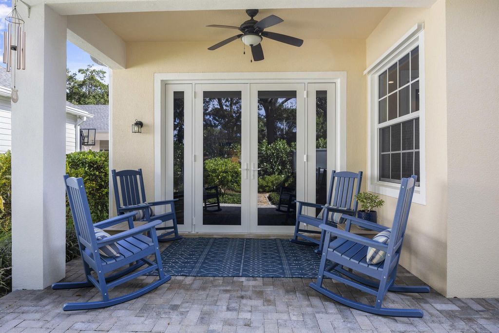 Photo of 512 Sweet Bay Circle, Jupiter, FL 33458 (MLS # R11018349)