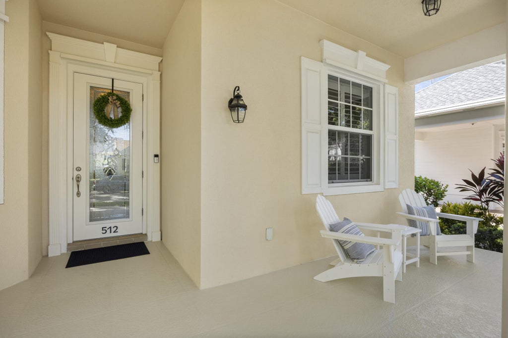 Photo of 512 Sweet Bay Circle, Jupiter, FL 33458 (MLS # R11018349)