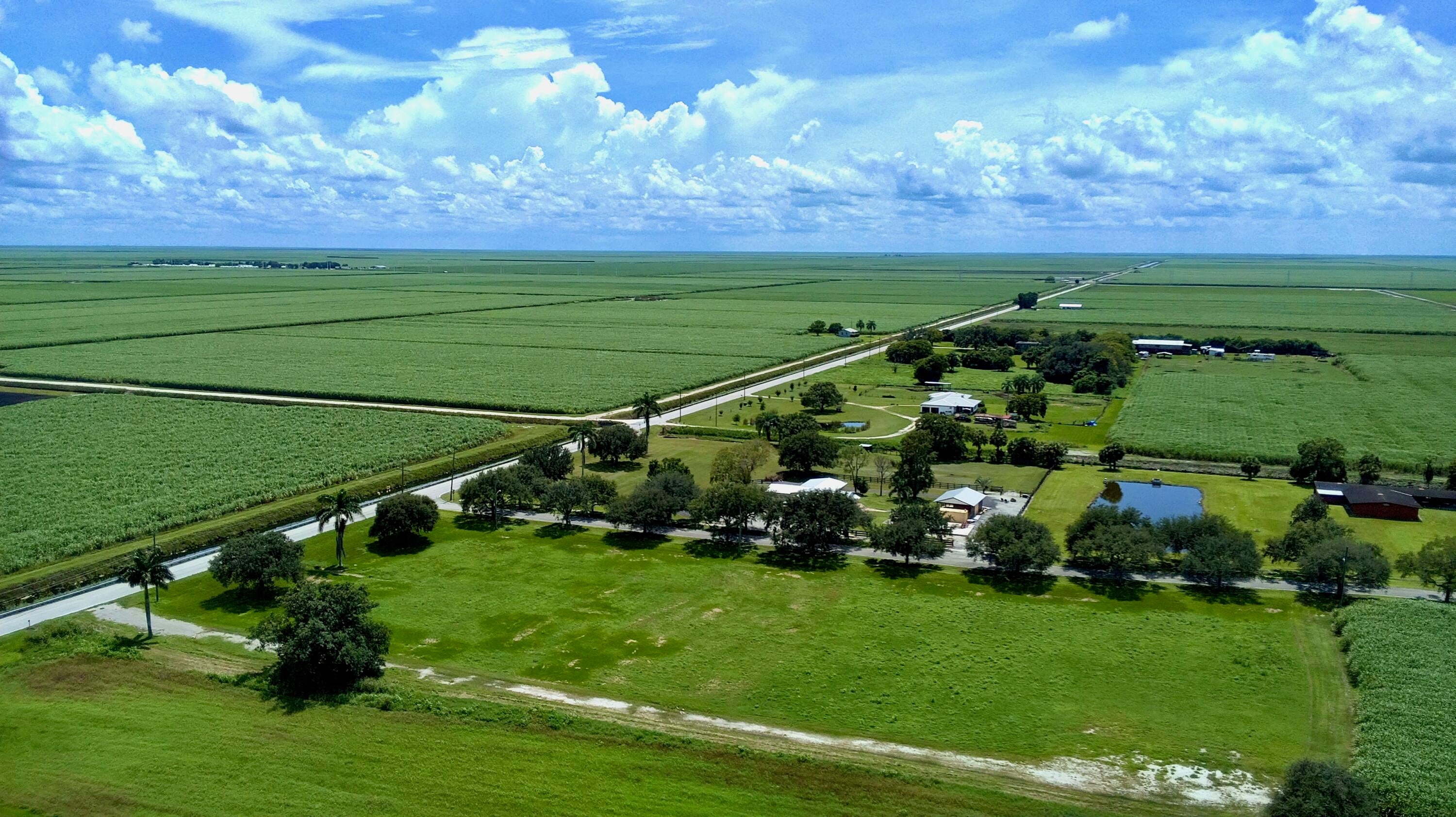 8 Congleton Drive, Belle Glade, FL, 33430/$200,000 1 8 Congleton Drive