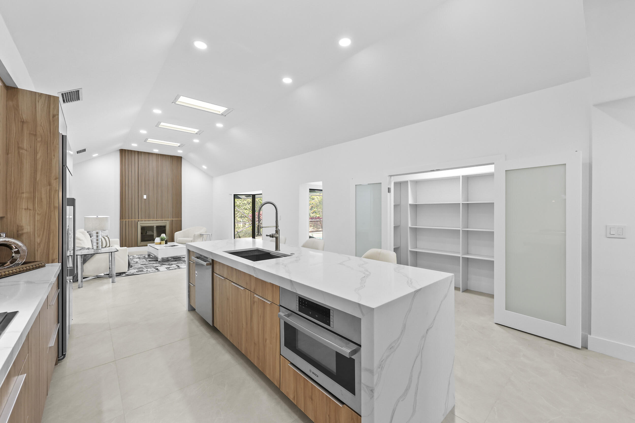 ESTANCIA IV OF VIA VERDE - Residential