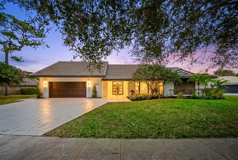 Tiny photo for 7571 Estrella Circle, Boca Raton, FL 33433 (MLS # B26025472)